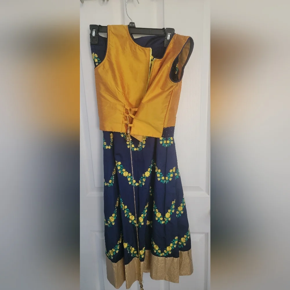 Girls (Teen) Lehenga - Picture 4 of 4